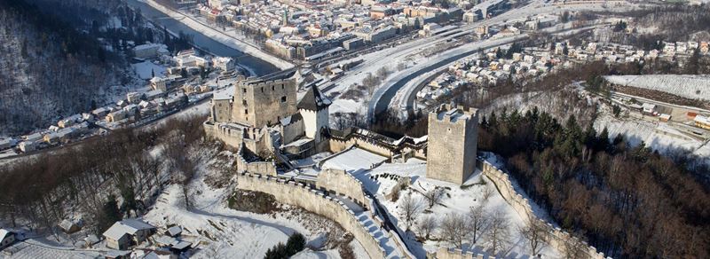 Stari grad Celje vsako leto pritegne veliko zanimanja turistov. 