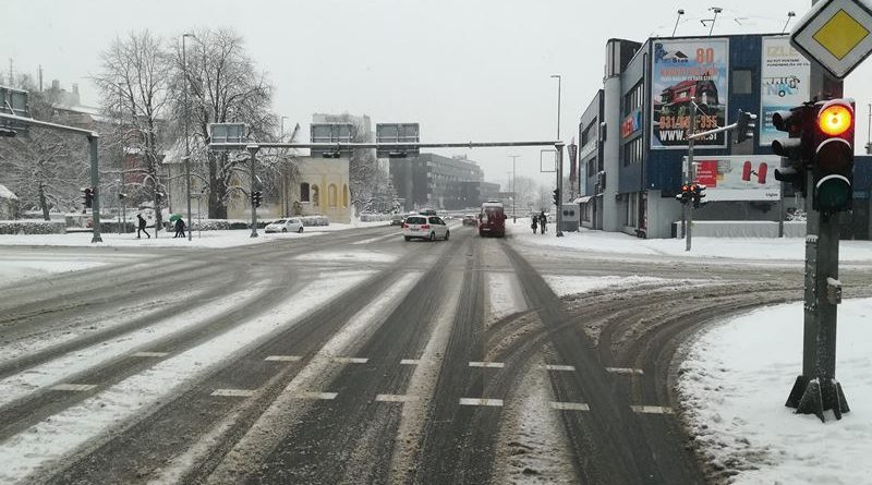 zimske razmere sneg celje