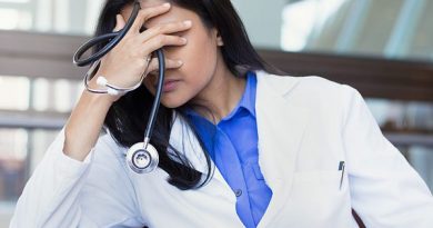 Razočaranje, žalost, jeza. To so razlogi, zaradi katerih celjska splošna zdravnica vrača koncesijo. Podpirate zdravnike? Razočaranje, žalost, jeza. To so razlogi, zaradi katerih celjska splošna zdravnica vrača koncesijo. Podpirate zdravnike?