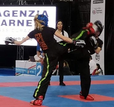 kickboks_dekleta_2019_junij_rimini_borba