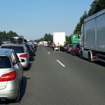 Zaradi prometne nesreče pred izvozom Dramlje več ur zaprta avtocesta. Povzročitelj vozil pijan