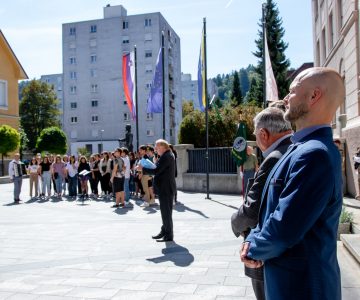 slavnostno odkritje Maistrovega bareliefa pred I. gimnazijo v Celju (18)