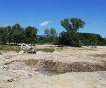 Zakopavanje gradbenih odpadkov v Medlogu (foto: občan)