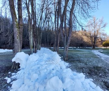 Iztek proge za smučarski tek v Mestnem parku Celje še potrebuje nekaj ur dela (foto: Celje.info)