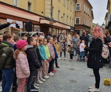 Petje v okviru akcije Vseslovensko petje s srci…