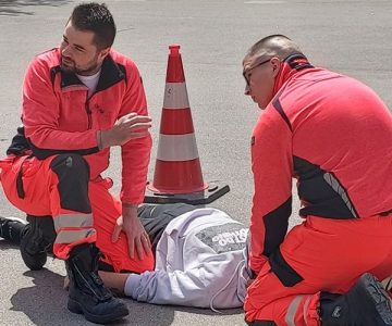 »Poletje bo – zato z glavo na e-skiro!« (foto: PU Celje)