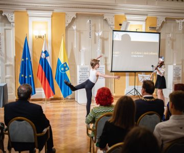 Sprejem najuspešnejših celjskih učencev in učenk (foto: MOC)