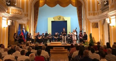 Z izbrano slovensko besedo, poezijo in glasbo so v Celju praznovali dan državnosti Z izbrano slovensko besedo, poezijo in glasbo so v Celju praznovali dan državnosti