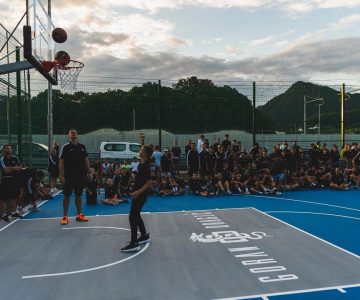 Goran Dragić je preko svoje dobrodelne fundacije, v okviru akcije ‘Podam, da igram’ obnovil že četrto košarkarsko igrišče (foto: Goran Dragić Instagram/Facebook)