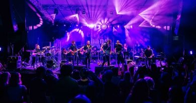 Hamo & Tribute 2 Love na koncertu v Citycentru Celje prvič s simfoniki zaigrali v ritmu »lubezni« (foto, video) Hamo & Tribute 2 Love na koncertu v Citycentru Celje prvič s simfoniki zaigrali v ritmu »lubezni« (foto, video)