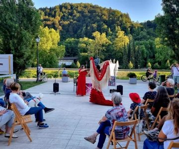 Od klasike do tanga na Savinjskem nabrežju (foto: Gregor Katič)