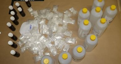 Po večmesečni preiskavi celjski kriminalisti zasegli prepovedane psihoaktivne substance Po večmesečni preiskavi celjski kriminalisti zasegli prepovedane psihoaktivne substance