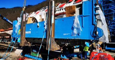 V Zidanem Mostu uspešno dvignili 380-tonski transformator