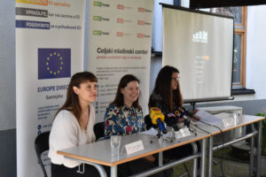 Na konferenci so med drugim predstavili interaktivno računalniško igro, del projekta CETERIS PARIBUS (foto: MCC)